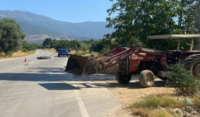 Ödemiş’te feci kaza! Motosiklet ile traktör çarpıştı