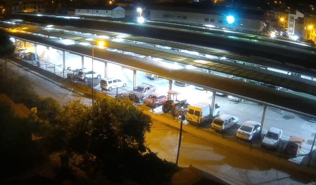 4.8 büyüklüğündeki deprem böyle hissedildi