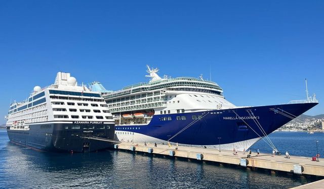 Bodrum’a 2 Gemiyle 2 Bin 609 Turist Geldi