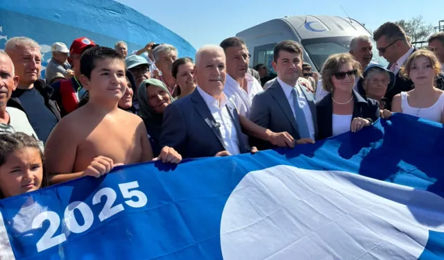 Bursa Mudanya'nın Eşkel sahili 'Mavi Bayrak'a kavuştu