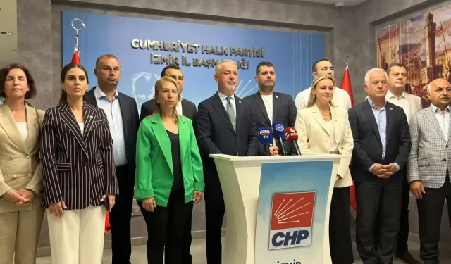 CHP heyeti İzmir’de: “Demokrasi ve halkın iradesi için mücadele sürüyor”