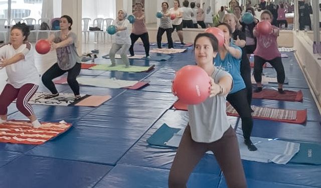 Efeler'de zumba ve halk oyunları kursları başlıyor