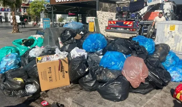 Karşıyaka Belediyesi’nden ‘çöp krizi’ açıklaması: “Sorumluluk bizim değil”