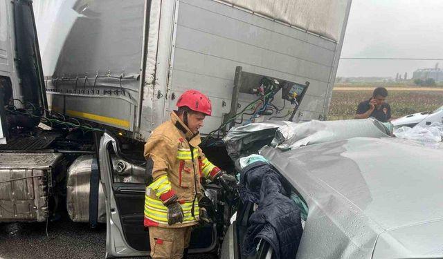 Manisa’da zincirleme kaza: 1 ölü, 2 yaralı