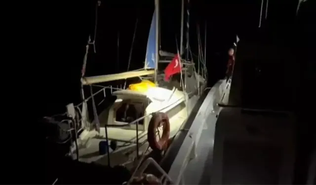 Muğla’da Yelkenli Tekne Operasyonu: 56 Düzensiz Göçmen Yakalandı, 4 Organizatör Gözaltında