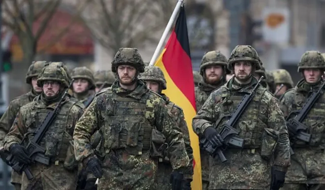 Almanya ordusu güçleniyor: Bundeswehr üyüyor