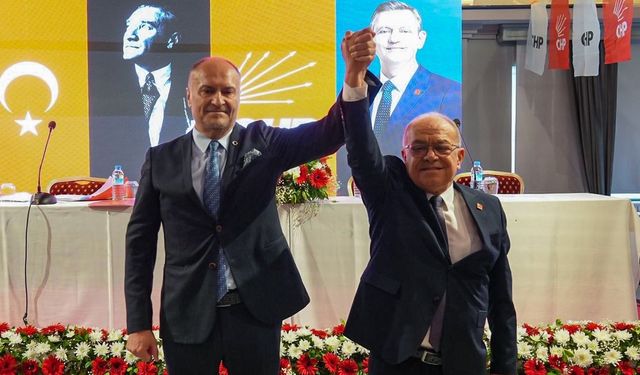 Aydın'da CHP İl Başkanı yeniden Hikmet Saatçı