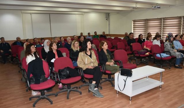 Aydın'da Turunçgil Üreticilerine Bitki Sağlığı Eğitimi