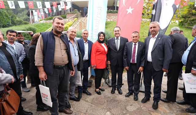 Başkan Besim Dutlulu muhtarlarla bir araya geldi