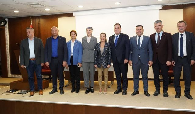 Başkan Özalper resmen görevde: Mazbatasını aldı