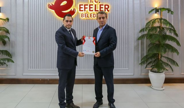 Başkan Yetişkin Efeler'de hizmet rüzgarı estiriyor