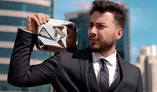 Enes Batur 16 milyonluk kanalına veda etti