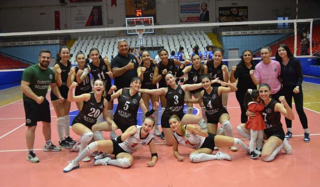 Filede yüzü gülen taraf Turgutlu Belediyespor