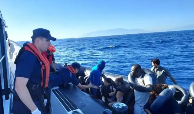 İzmir açıklarında göçmen operasyonu