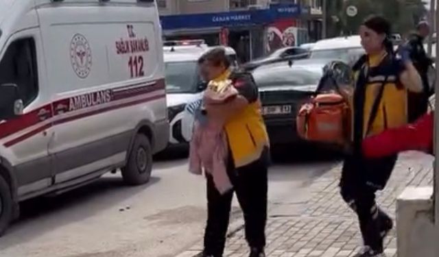 İzmir'de camii avlusunda bebek bulundu