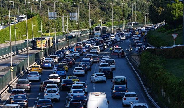 İzmir'de Cumhuriyet bayramına özel trafik düzenlemesi