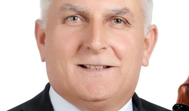 KKTC'de Gürlek, Tatar lehine adaylıktan çekildi