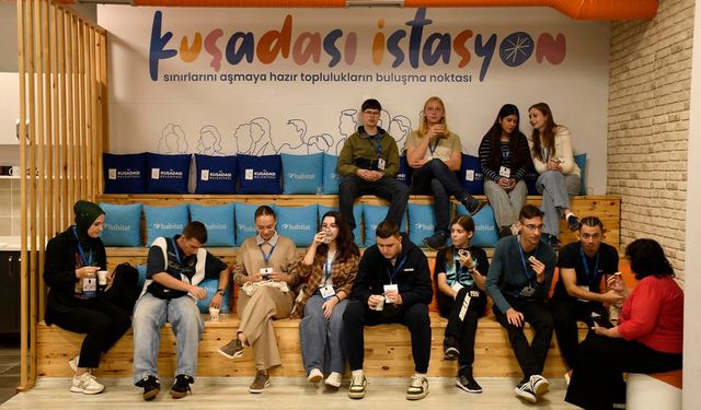 Kuşadası kardeş şehirler gençlik toplantısı başladı