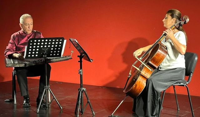 MEM Sahne'de sezon çello ve kanunun buluşmasıyla başladı