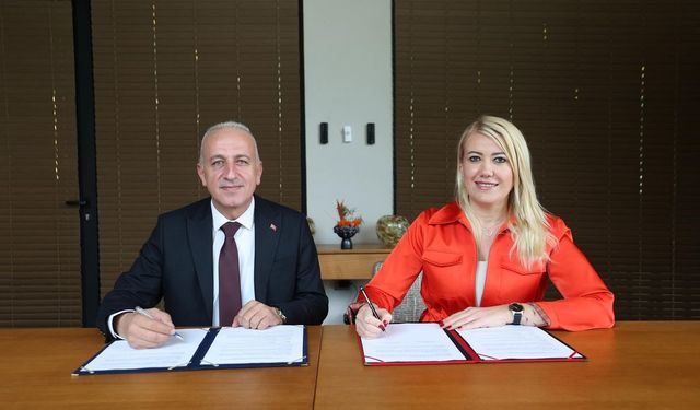 Merkezefendi ve Serinhisar arasında kardeş şehir imzaları