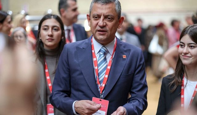 Özgür Özel CHP'nin oy oranını Avrupa'dan açıkladı