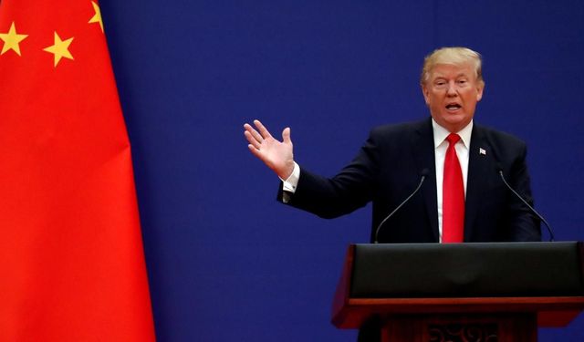 Trump'tan Çin'e tarifelere ek yüzde 100 gümrük vergisi