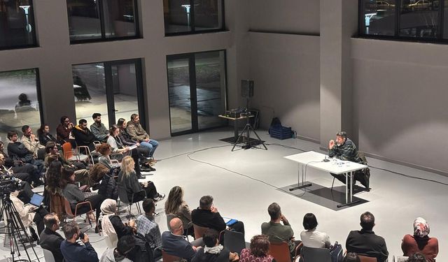 Nilüfer'de toplumsal rollerin sahnelenişi konuşuldu