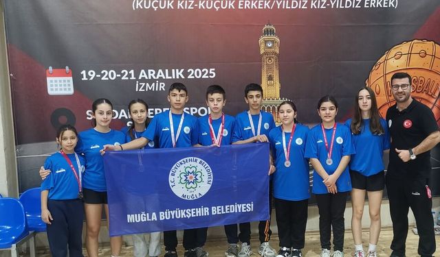 Büyükşehir sporcularından Hemsball'da 4 gümüş madalya
