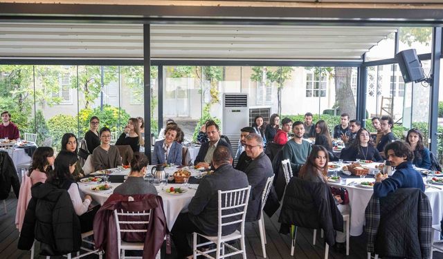 ÇYDD Bornova'da yeni üyelerle buluşma