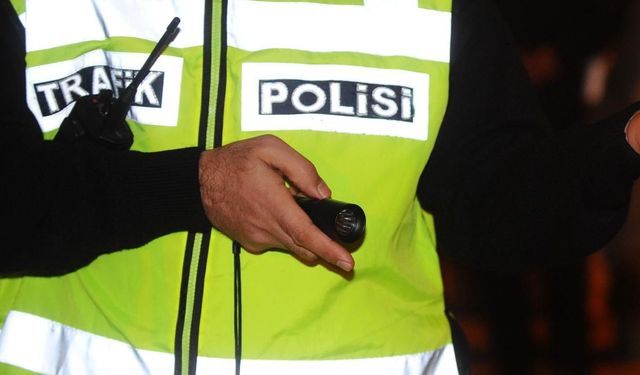 İzmir'de drift atan ehliyetsiz sürücüye dev ceza