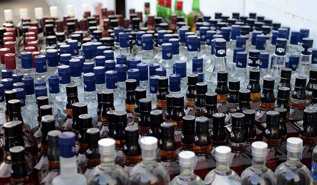 İzmir'de sahte içki operasyonu!