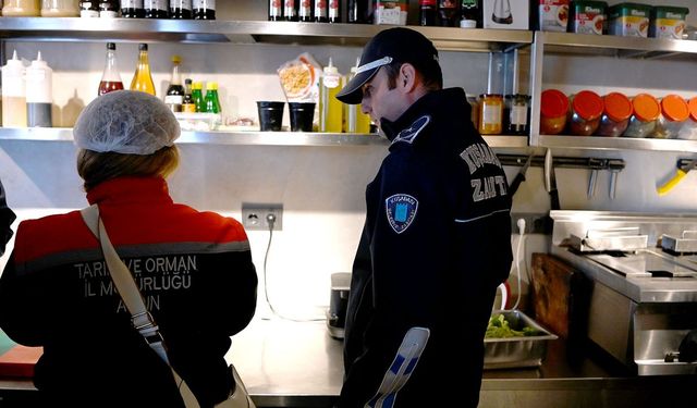 Kuşadası Belediyesi yılbaşı öncesinde hijyen denetimlerini sıklaştırdı