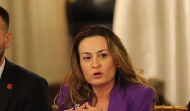 Başkan Özalper'den gündeme bomba gibi düşen fotoğrafa açıklama