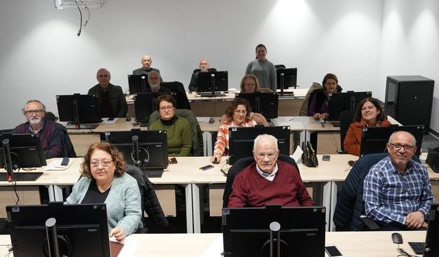 Denizli'de yaşlılar için dijital yetkinlik kursu