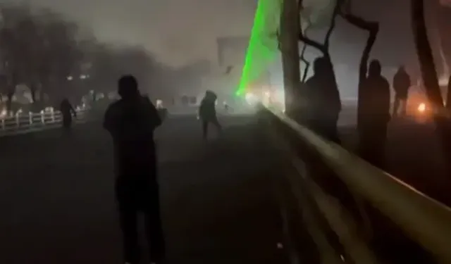 İran'daki protestolarda can kaybı 2 Bin 500'ü aştı