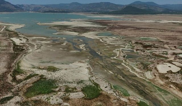 İzmir'de yağışlara rağmen barajlar alarm veriyor