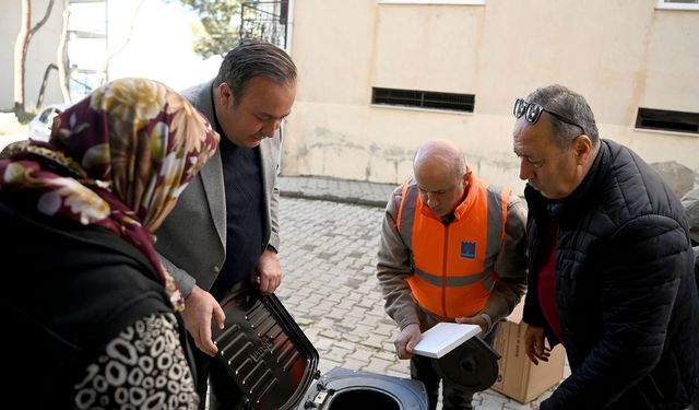 Kuşadası'nda evler ve yürekler dayanışma ile ısınıyor