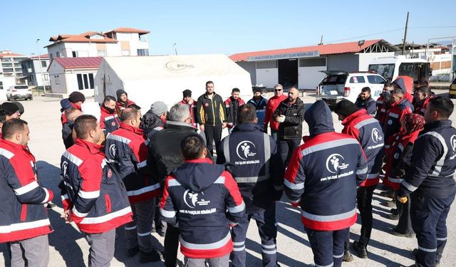 Merkezefendi Belediyesi personeline afet farkındalık ve çadır kurma eğitimi