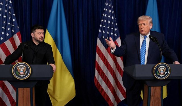 Trump'ın, ülkesine yaptığı ziyarette Zelenski'ye kaba davrandığı iddia edildi