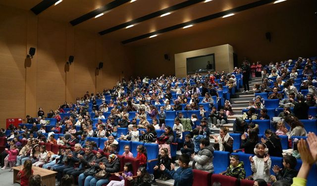 Turgutlu'da Çocuklar Yarıyıl Tatilinde Doyasıya Eğlendi