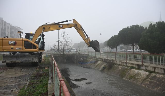 Bozköy Deresi'nde 150 kamyonluk dev temizlik