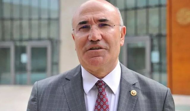 Mahmut Tanal hastaneye kaldırıldı