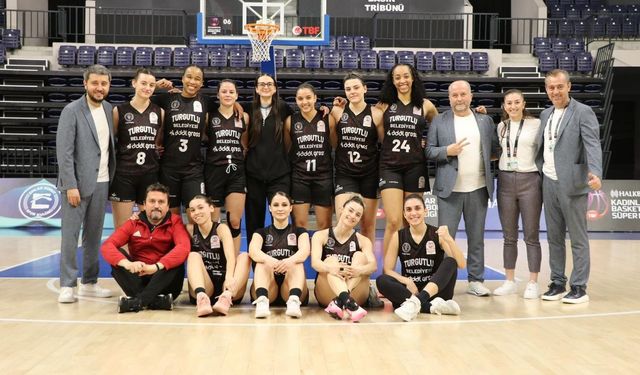 Turgutlu Belediyesi Kadın Basketbol Takımı Emlak Konut'u Geçti, 2'liğe Yükseldi