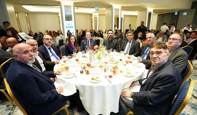 Başkan Dutlulu, Basın mensupları ve meclis üyeleriyle iftarda buluştu