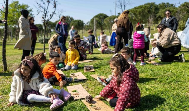 Bornova'da minikler öğrenerek eğlendi