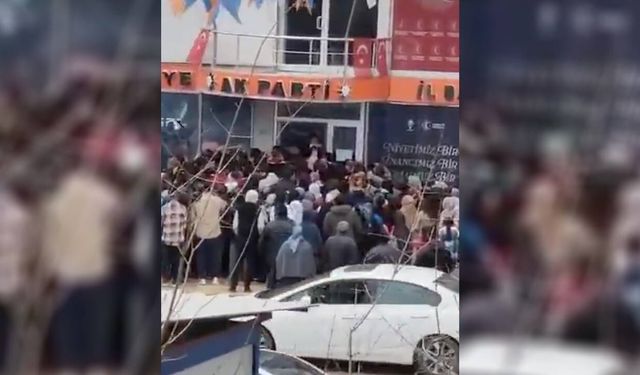 Çömez'den AKP önündeki kuyruklara tepki