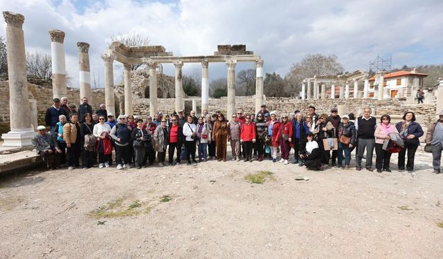 Yaşlılar Haftası keyifli bir geziyle kutlandı