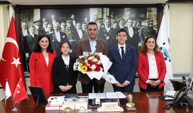 Başkan Yıldız koltuğunu geleceğin büyüklerine emanet etti