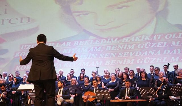 Denizli Zeki Müren'i vefatının 30. yılında andı