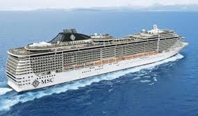 Yolcu gemisi 5 cansız bedeni sudan çıkardı